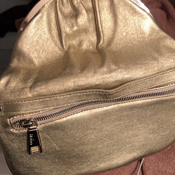 NEW! HOBO Foldover Clutch Gold Metallic - Picture 8 of 8